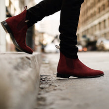 THE CLASSIC WINE CHELSEA BOOTS